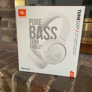 JBL Pure Bass Zero Cables Headphones